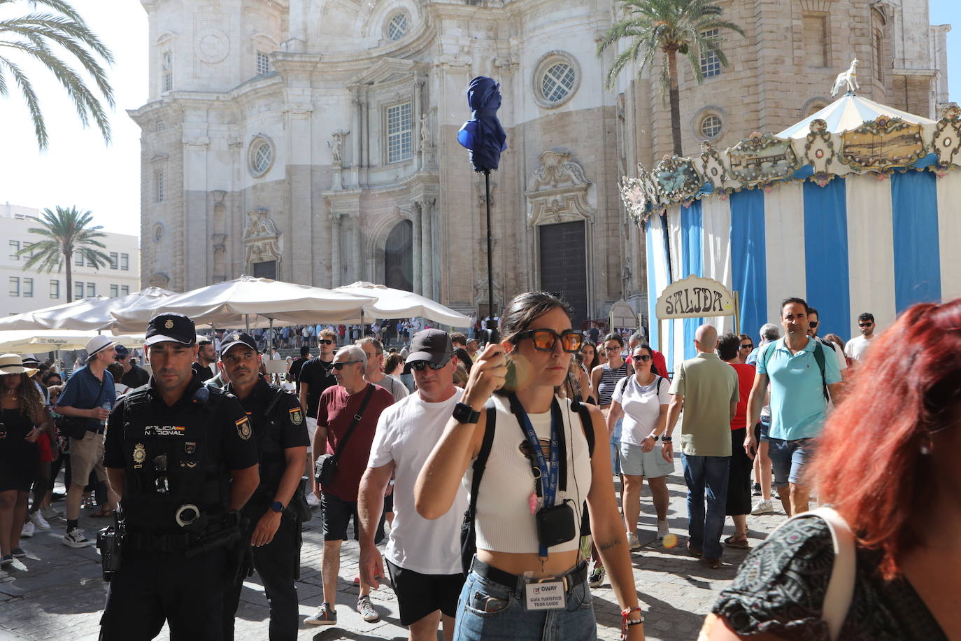 Fotos: Desembarco masivo de turistas en Cádiz con más de 9.200 cruceristas