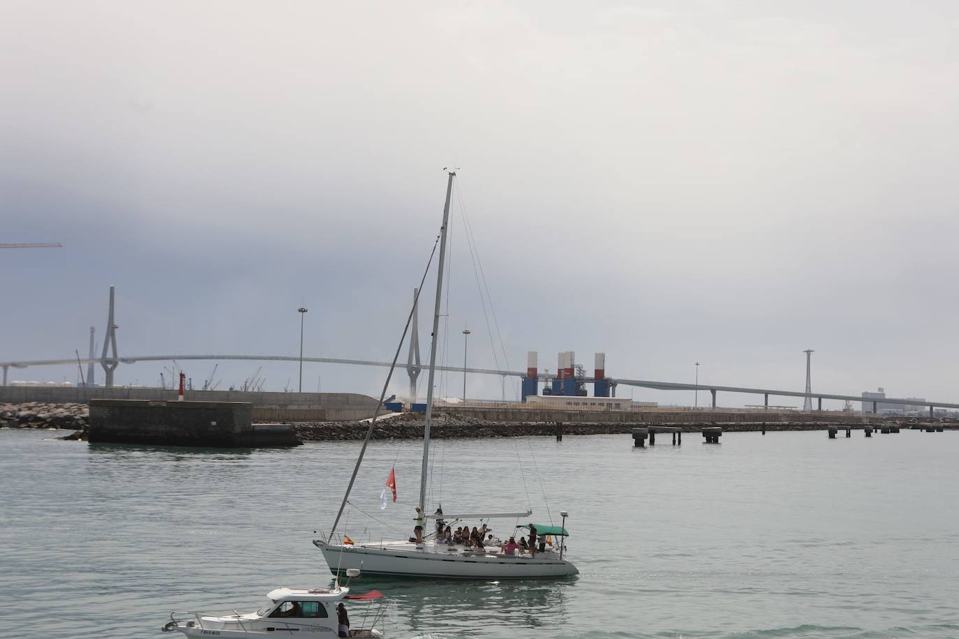 Fotos: Cádiz se embarca en una travesía marítima poética para recordar a Rafael Alberti