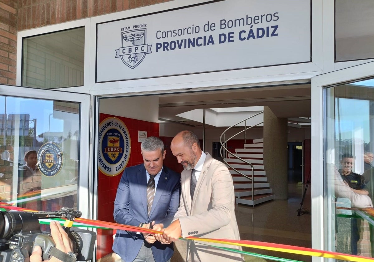 Inaugurado el Parque de Bomberos de Guadacorte tras una inversión de 1,2 millones en su remodelación