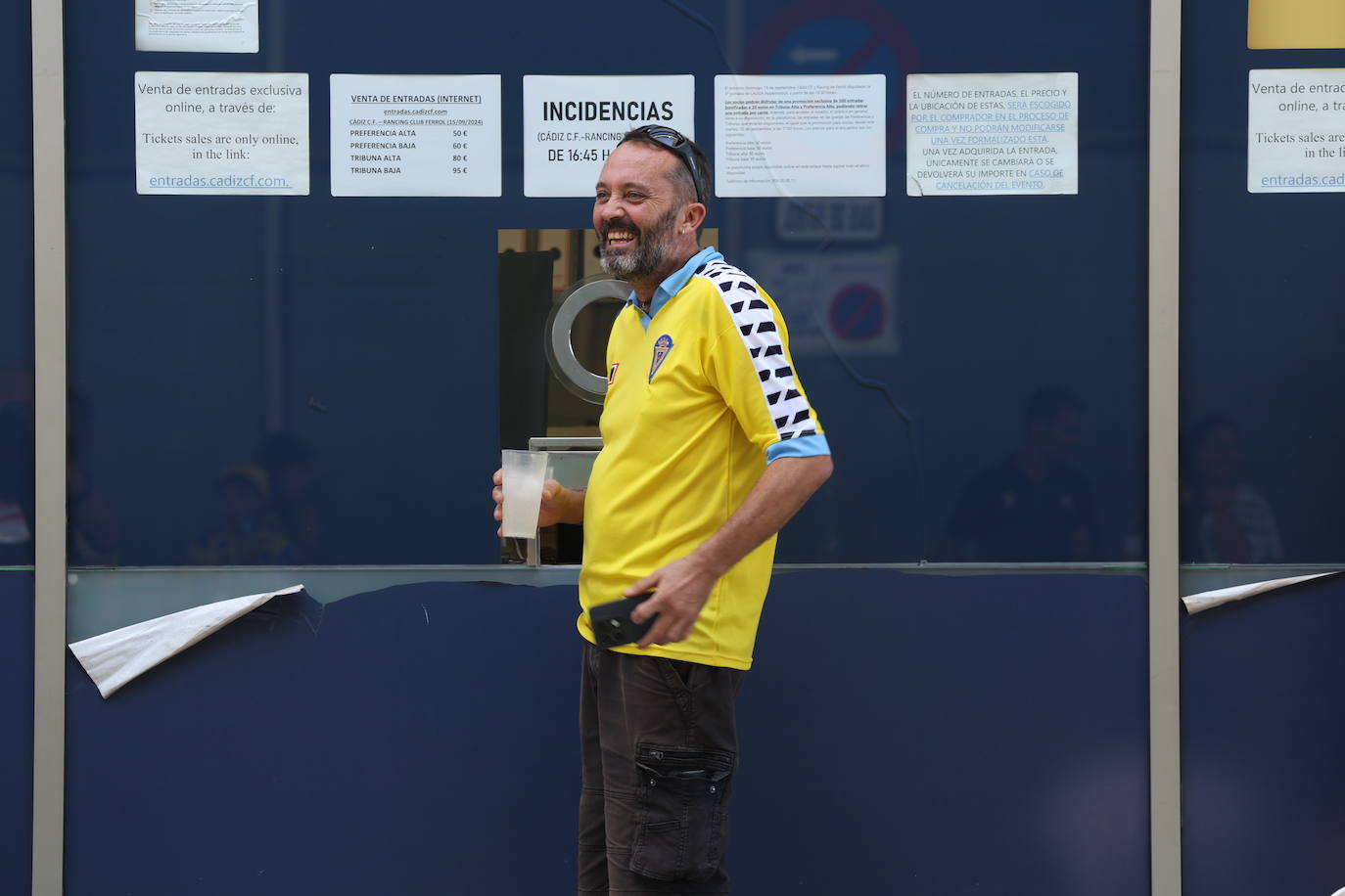 Fotos: ambiente en la previa del partido Cádiz CF-Racing de Ferrol