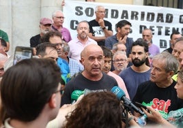 Vídeo: Concentración en Cádiz por los detenidos en las protestas del metal de 2021