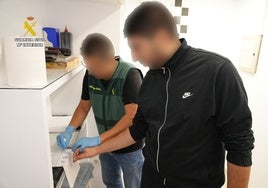 ¿Quién es Karim El Baqqali? El 'narco' ya fue detenido en 2010 por embestir a la Guardia Civil y estaba fichado por pertenecer a la banda del Puspus