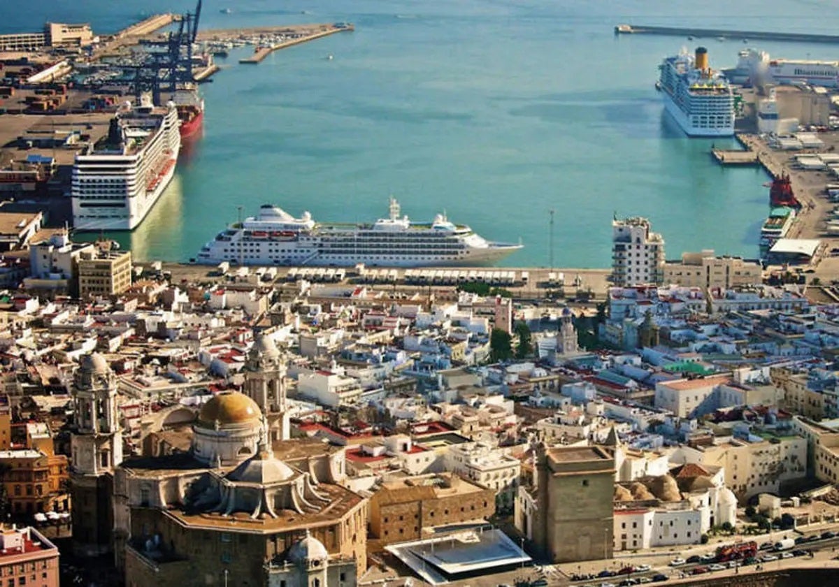 Imagen aérea de Cádiz.