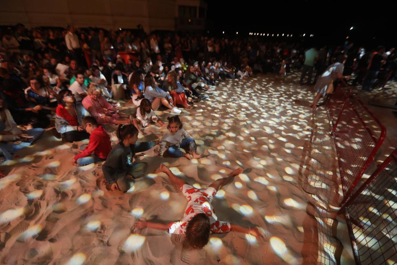 Fotos: Cádiz revive su pasado fenicio con la Fura dels Baus