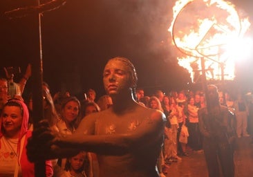 Fotos: Cádiz revive su pasado fenicio con la Fura dels Baus