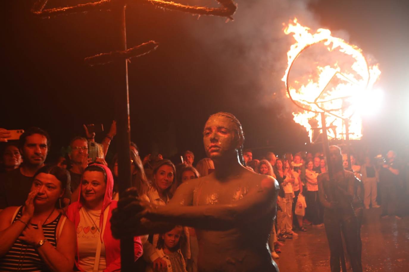 Fotos: Cádiz revive su pasado fenicio con la Fura dels Baus