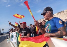 Policías y guardias civiles, de nuevo salen a la calle en Cádiz: «¡Luchamos por nuestra dignidad!»