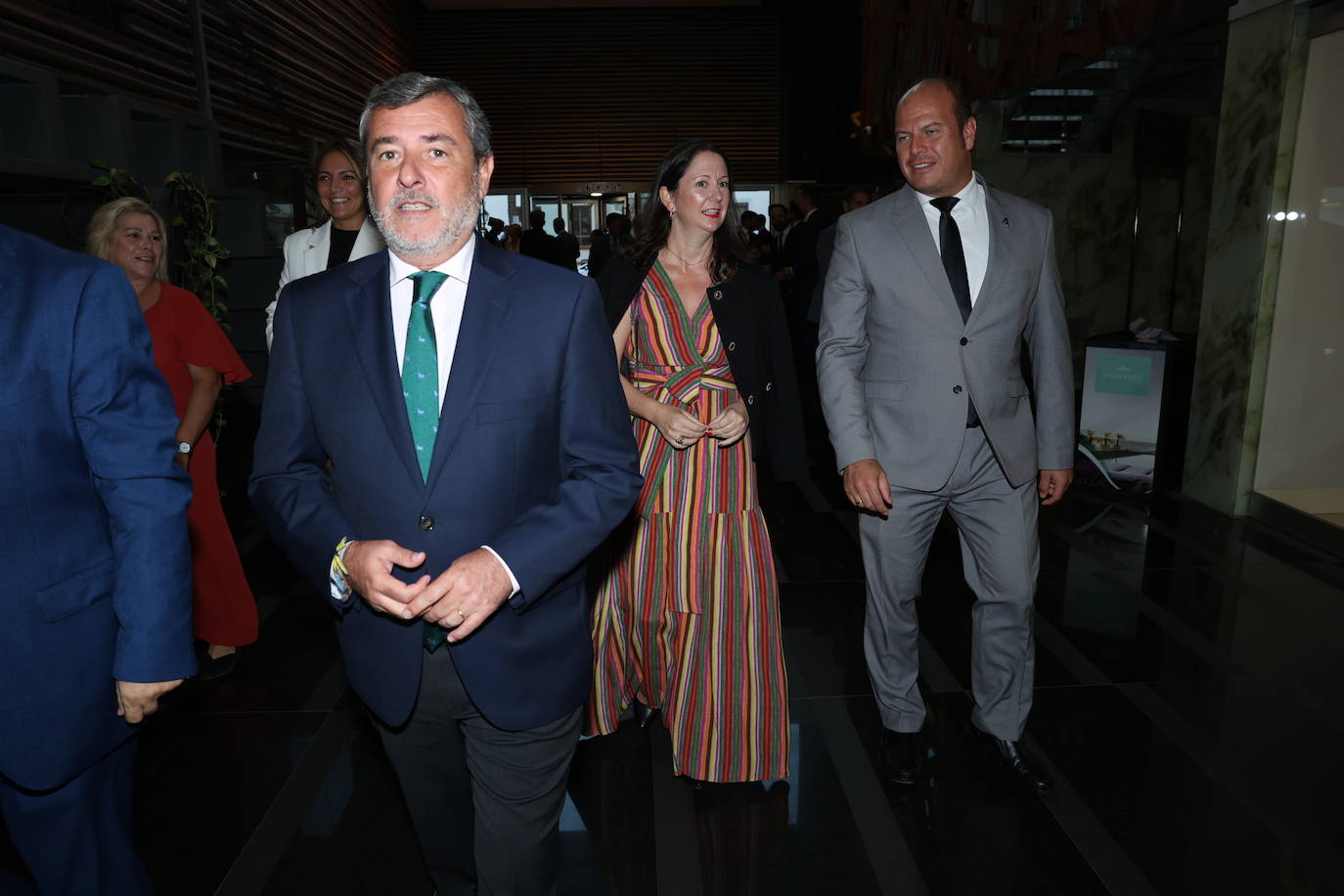 FOTOS: Los invitados a los Premios LA VOZ 2024 llegan al Parador de Cádiz (II)