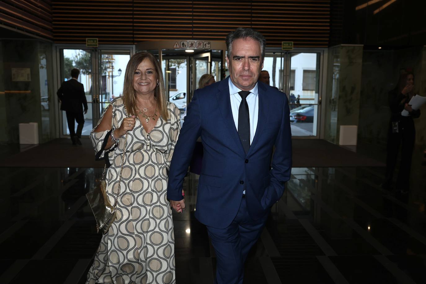 FOTOS: Los invitados a los Premios LA VOZ 2024 llegan al Parador de Cádiz (II)