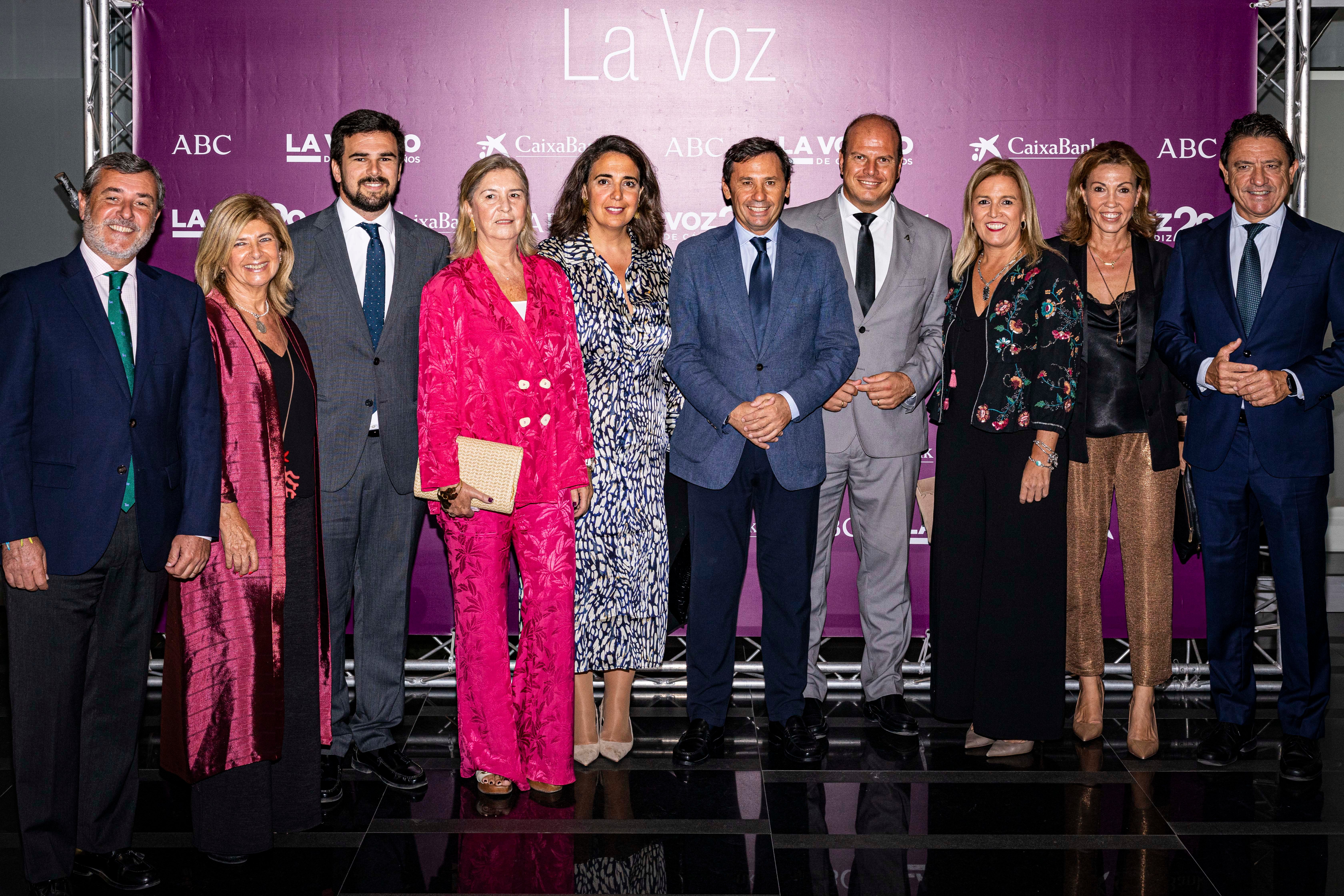 Alfonso Candón, Isabel Paredes, Fran Moreno, Ana Bertón, Carmen Sánchez, Javier Ros, Eva Pajares, Tania Barcelona, Óscar Curtido y Daniel Sánchez.