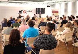 Presentación en Cádiz del libro 'Franquismo escalado' sobre la Segunda Republica y la Guerra Civil