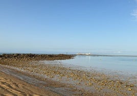 La arena del dragado de la canal de Sancti Petri se depositará en la playa de La Barrosa, en Chiclana