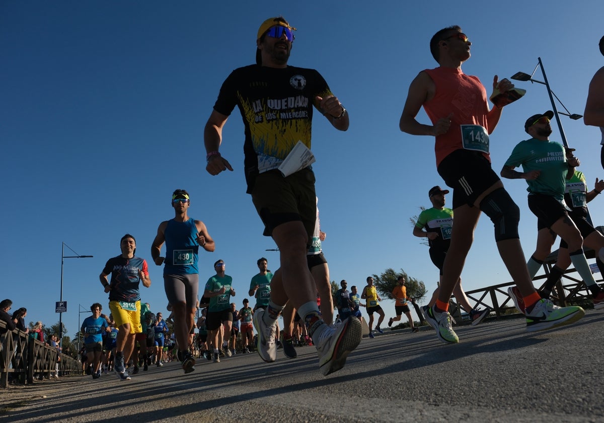 Los cortes de tráfico del domingo 6 de octubre en Cádiz por la Media Maratón