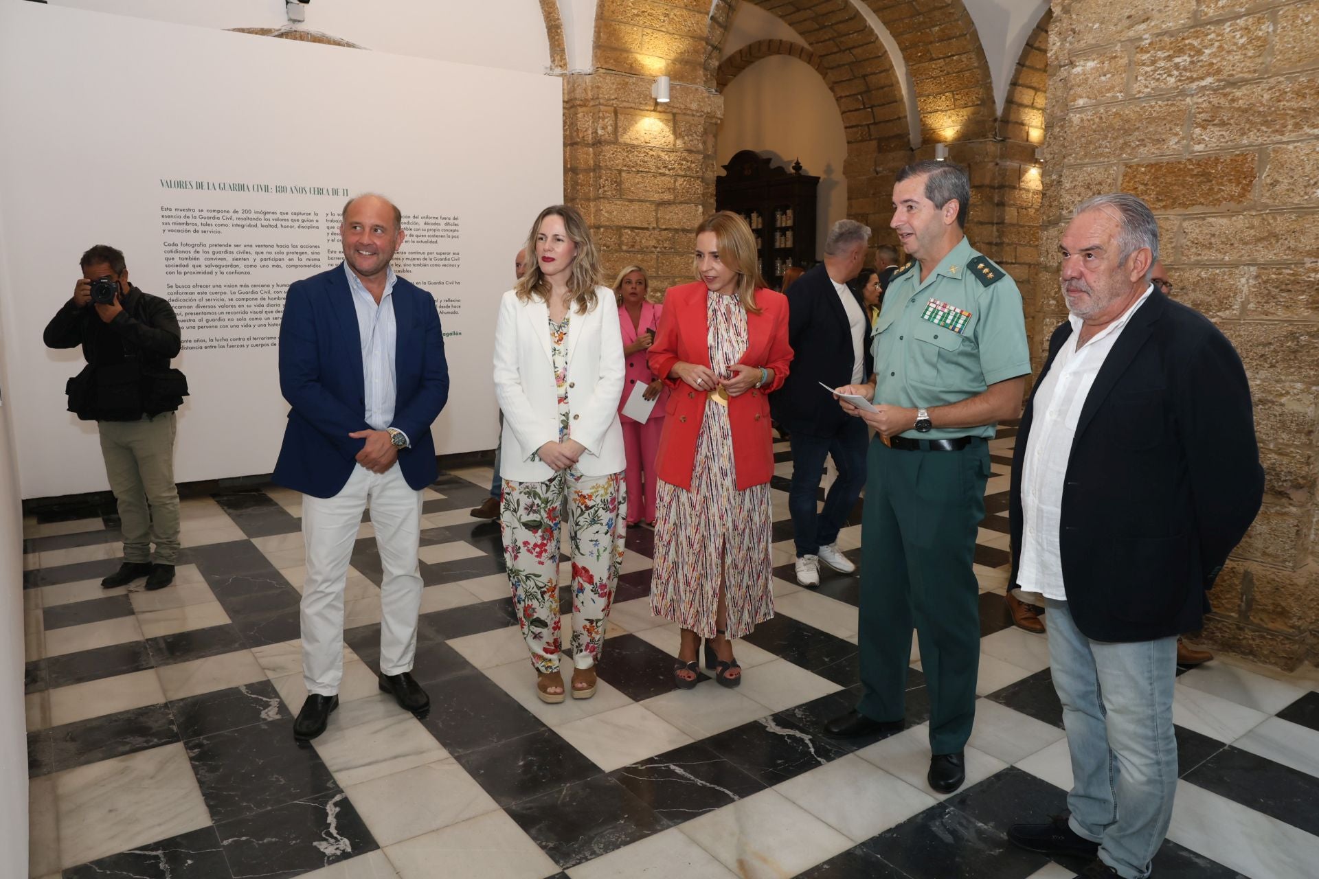 La exposición ‘Valores de la Guardia Civil. 180 años cerca de ti’, ya en Diputación de Cádiz