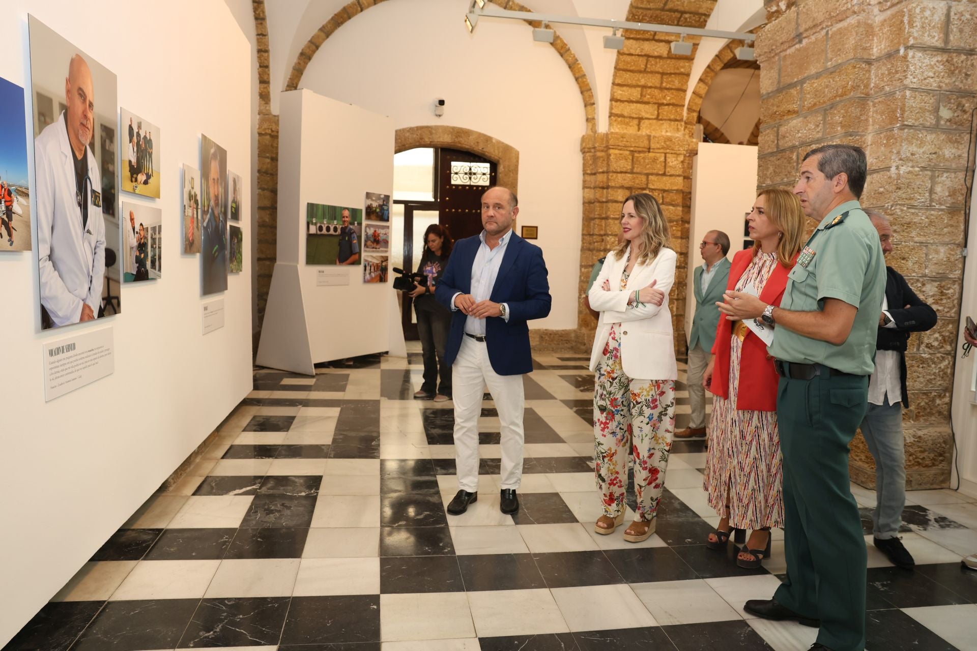 La exposición ‘Valores de la Guardia Civil. 180 años cerca de ti’, ya en Diputación de Cádiz