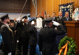 La Policía Nacional celebra sus 200 años de historia, su ayer y su hoy en Cádiz: «Esto no es una profesión, es un sentimiento»