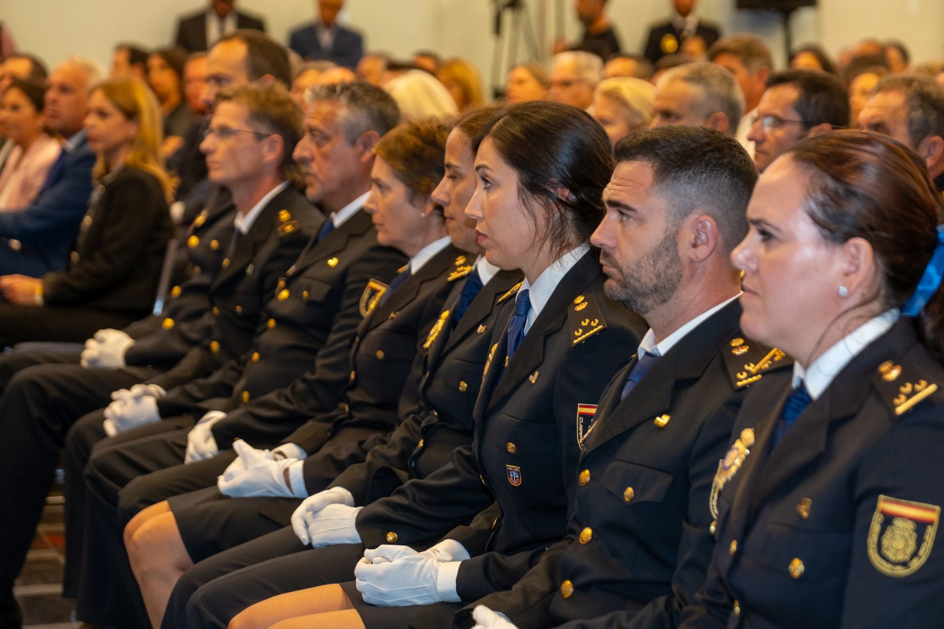 Fotos: Día de la Policía en Cádiz por los Santos Ángeles Custodios