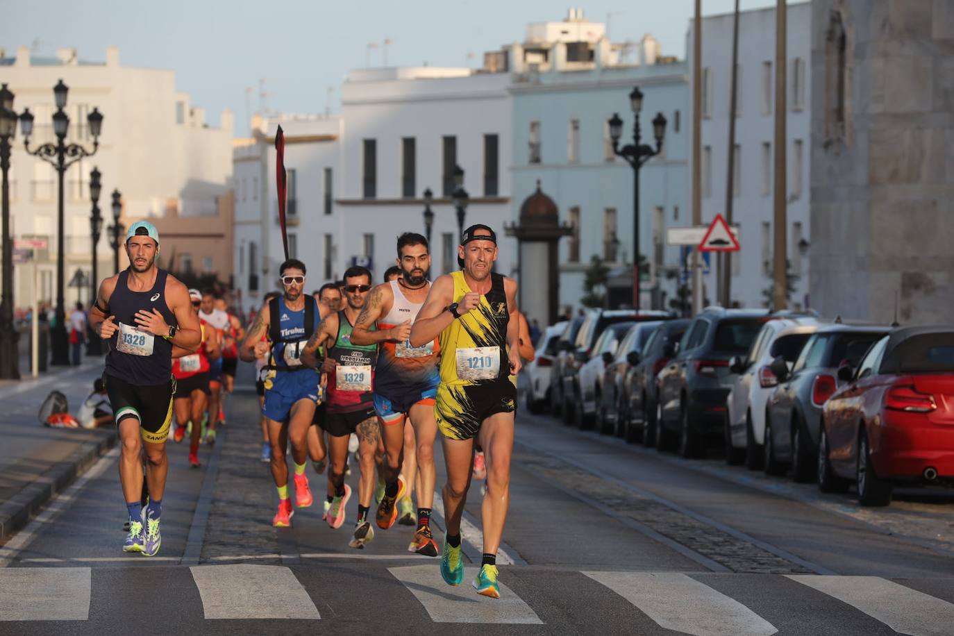 FOTOS: ¿Has estado en la Media Maratón Ciudad de Cádiz 2024? Búscate en la galería de imágenes