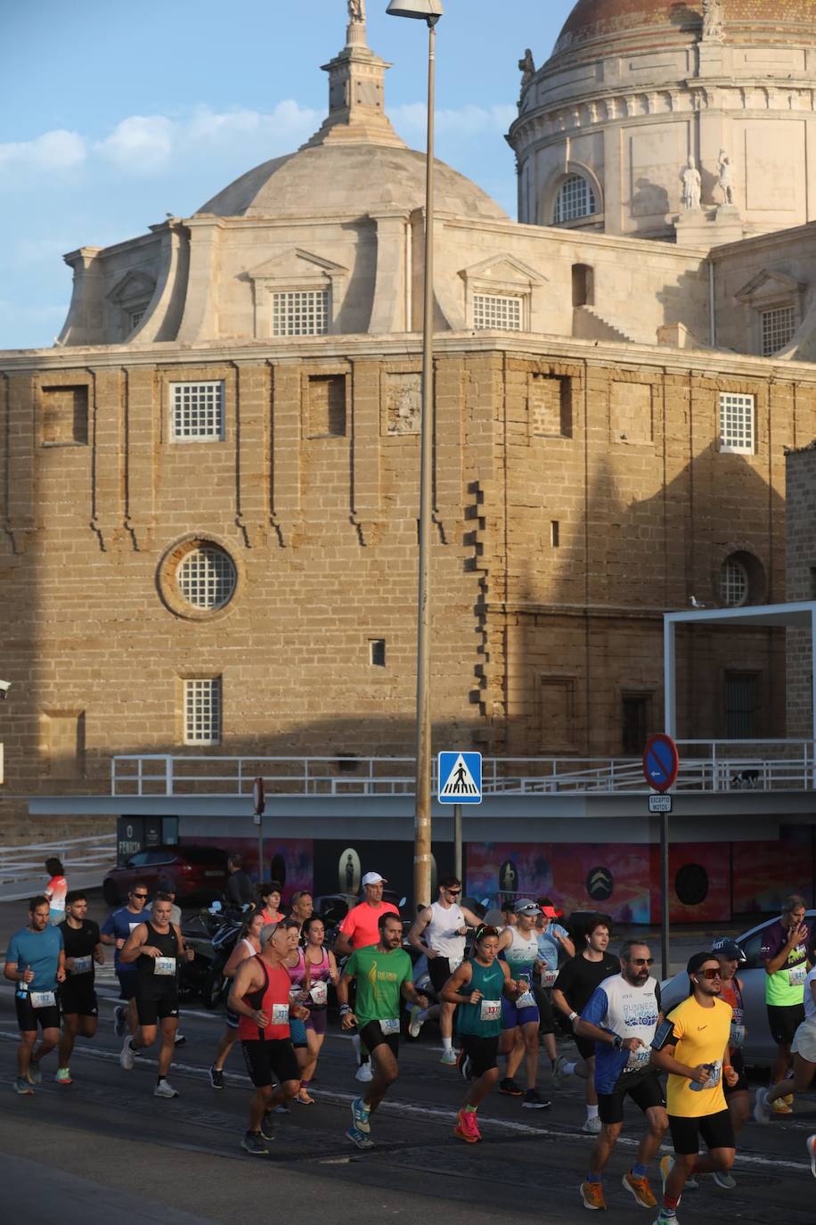 FOTOS: ¿Has estado en la Media Maratón Ciudad de Cádiz 2024? Búscate en la galería de imágenes