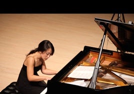 La pianista japonesa Azumi Nishizawa ingresa en la Academia de Bellas Artes de Cádiz este miércoles