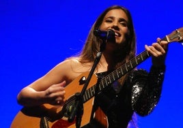 Los gaditanos Melocos y Julia Medina actuarán en el mayor evento contra el cáncer de mama en España