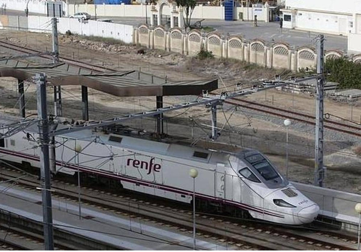 El PP pide explicaciones al Gobierno por los retrasos, averías y precios de los trenes en Cádiz