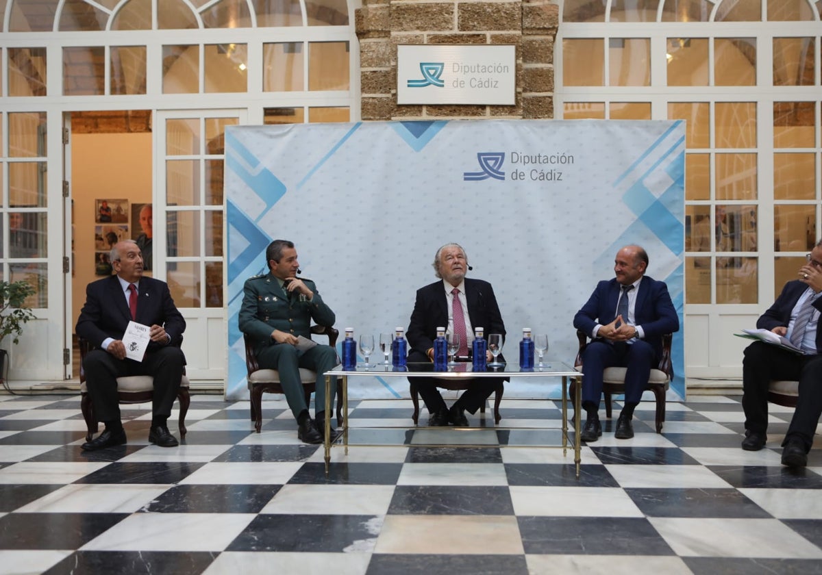 Ciclo de conferencias del programa 'Valores de la Guardia Civil. 180 años cerca de ti'.