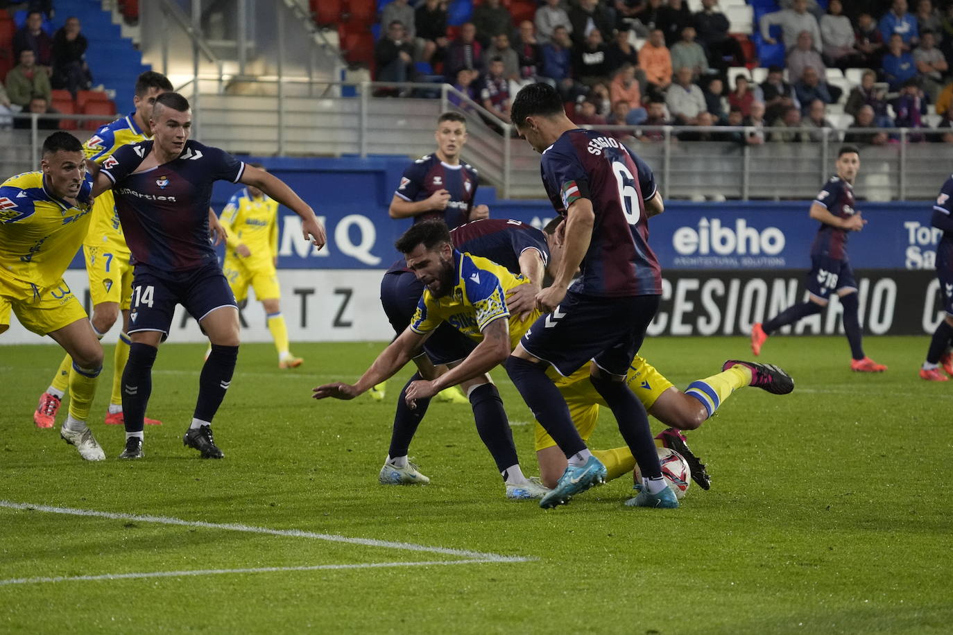 Fotos: Eibar - Cádiz en Ipurua