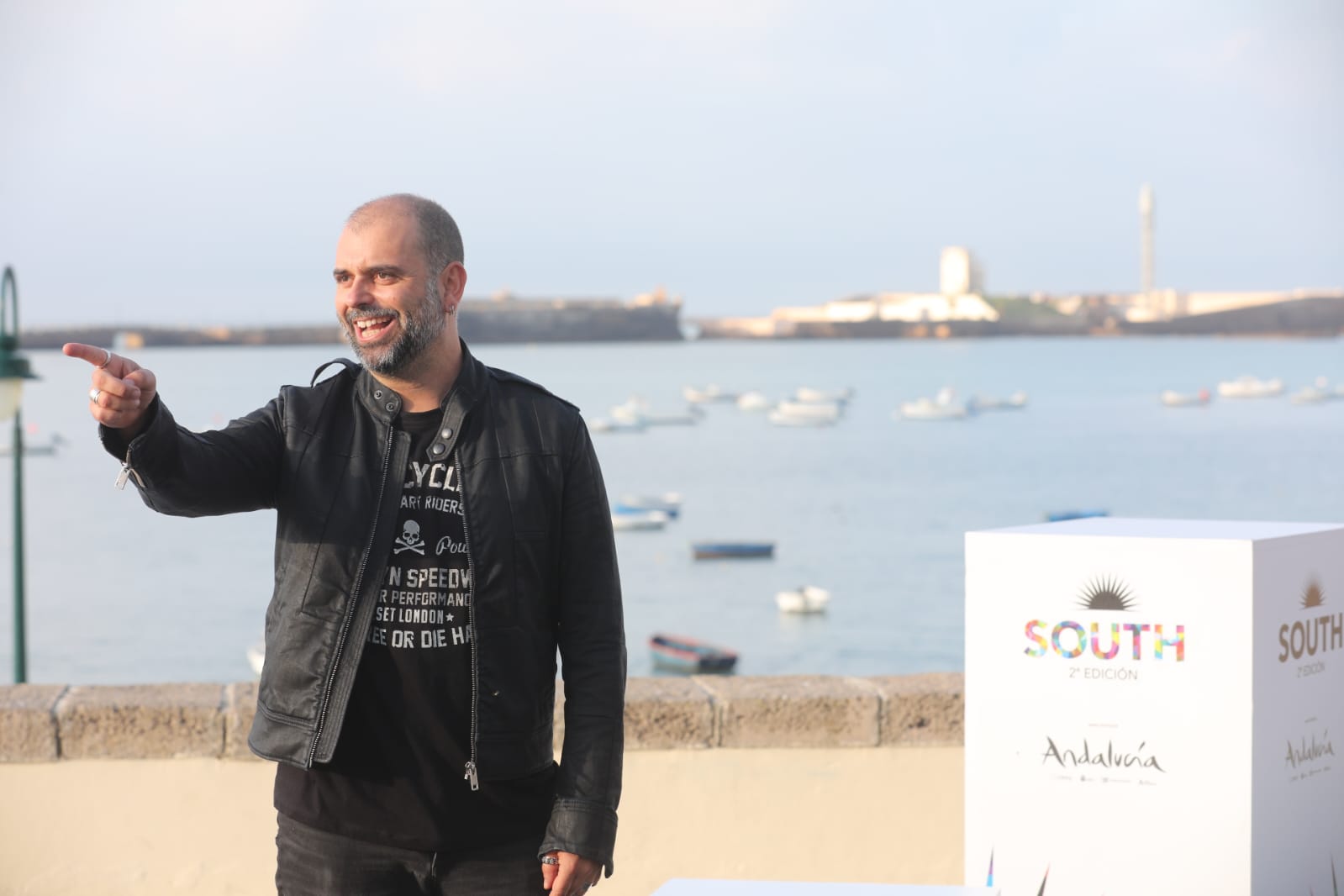 Las imágenes de María Adánez, Javier Gutiérrez, Leonor Watling y Carlos Scholz en la playa de La Caleta