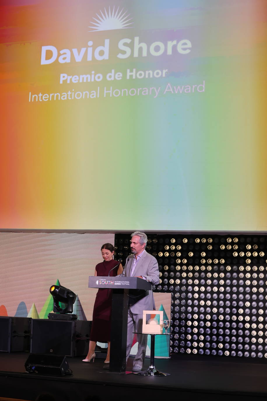 Fotos: Entrega del Internacional Honorary SISF Member Award a David Shore