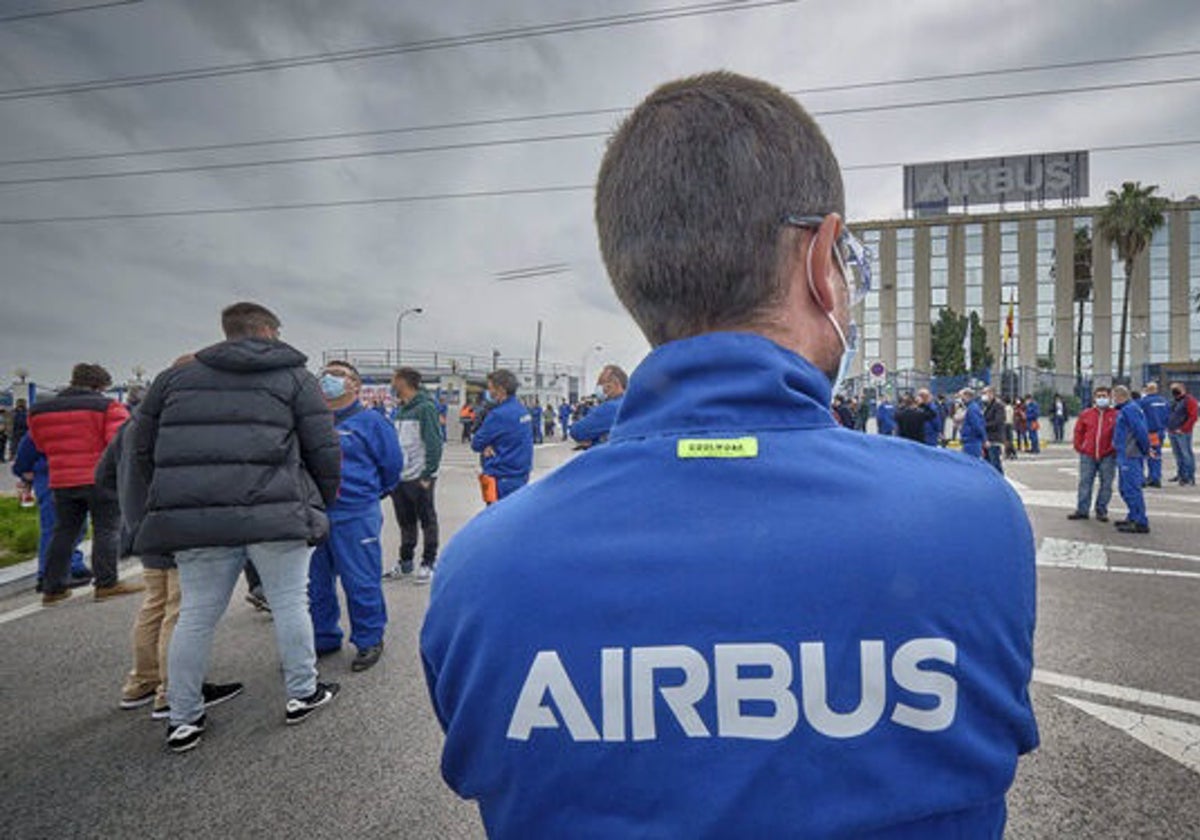 Trabajadores de Airbus en Puerto Real inician varios días de protesta por la negociación del convenio colectivo