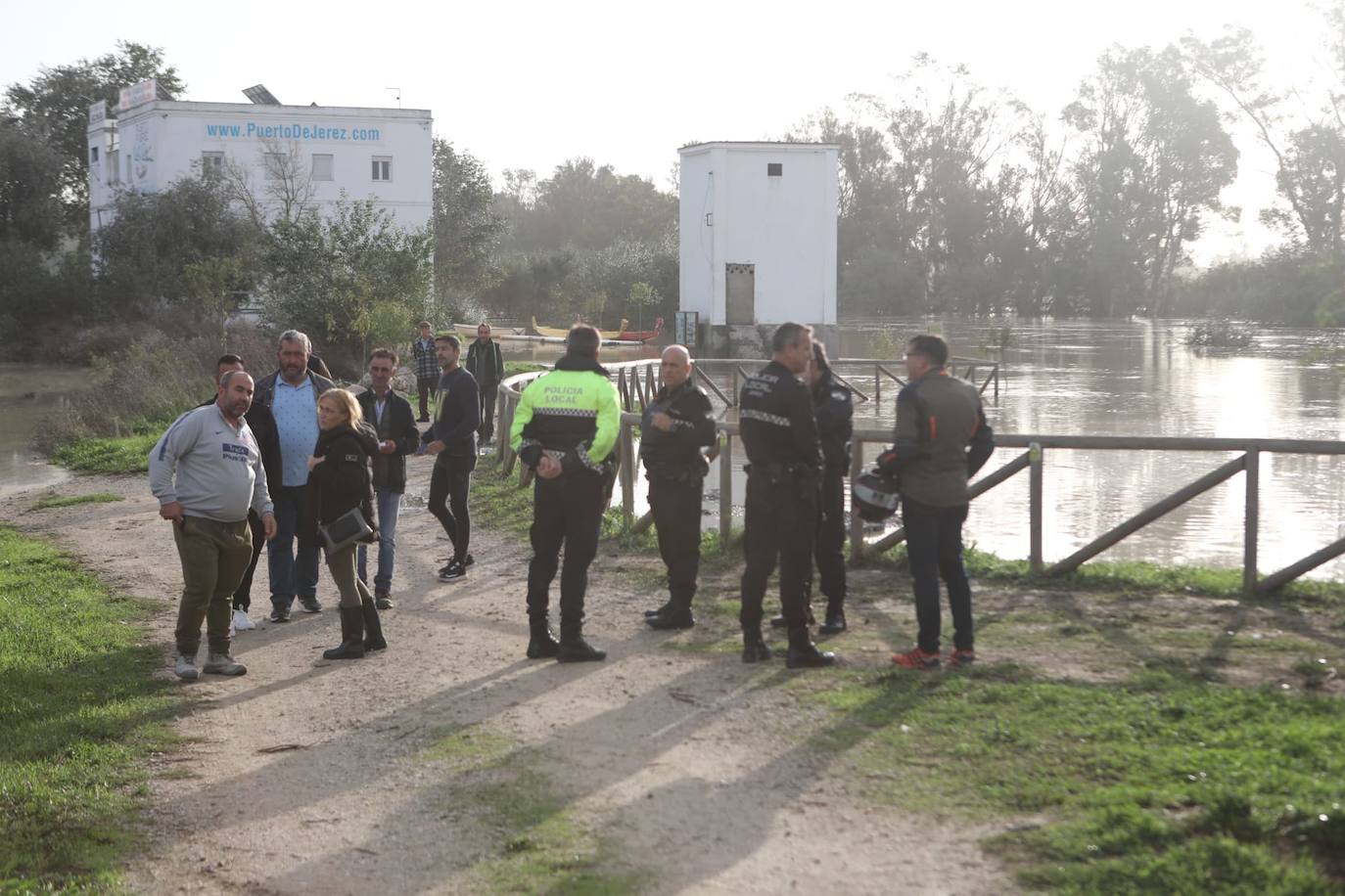 Fotos: Jerez trata de recuperar la normalidad después de las lluvias y la crecida del Guadalete