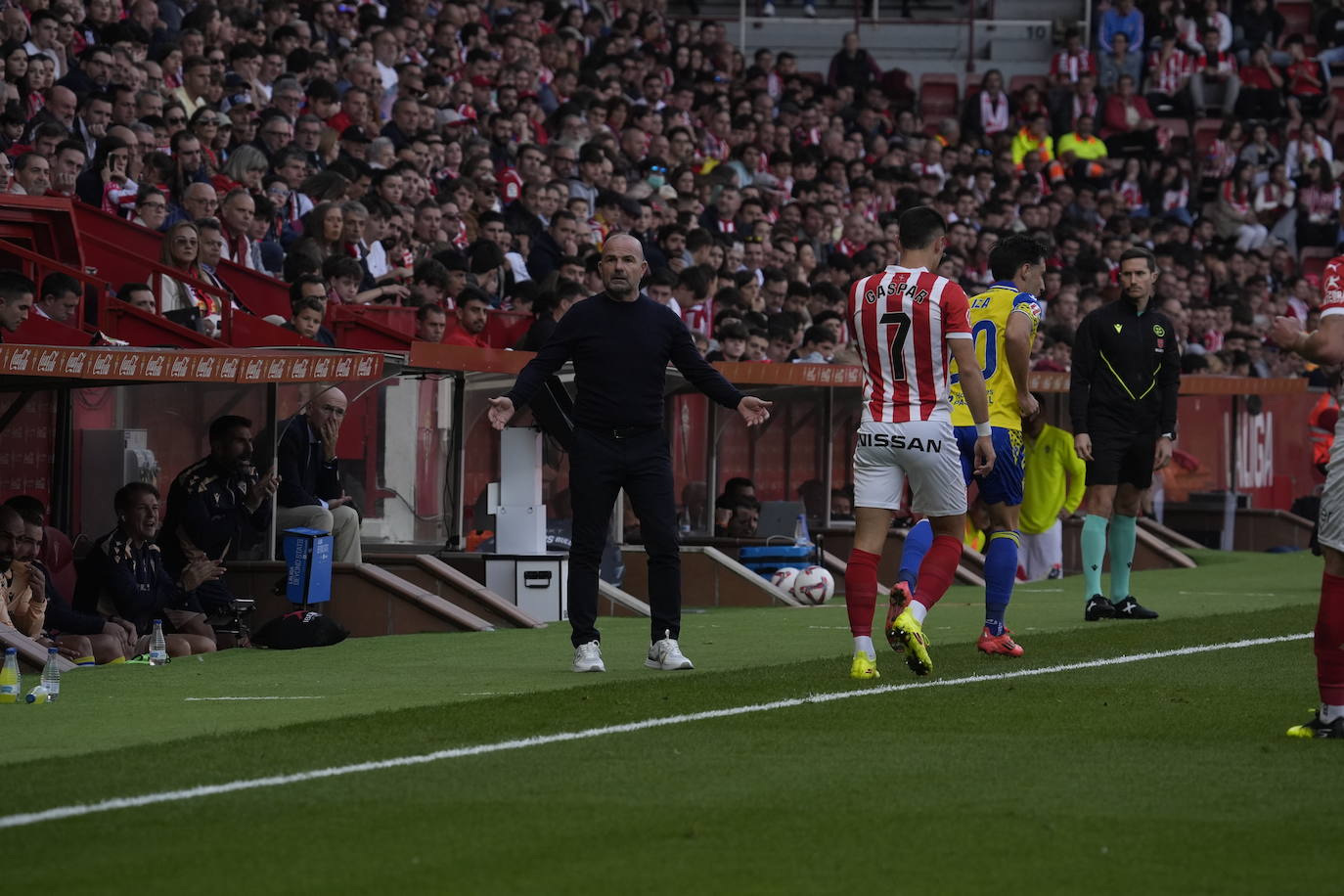 Fotos: Sporting de Gijón- Cádiz desde El Molinón