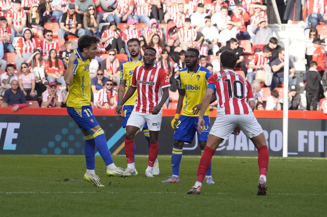 Fotos: Sporting de Gijón- Cádiz desde El Molinón