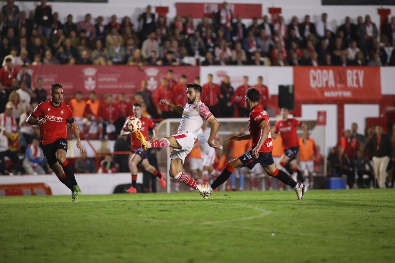 Fotos: Chiclana- Osasuna en la Copa del Rey