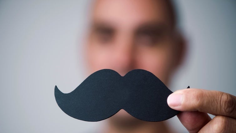 Movember en Cádiz: tiene bigotes la cosa