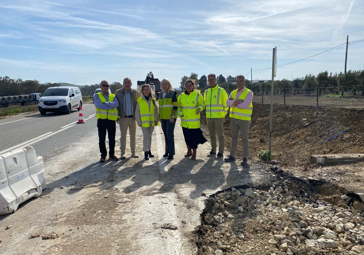 Visita de este jueves a la zona de la carretera afecta de Medina.