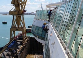 Una docena de barcos para reparar ya tienen reserva en Cádiz para los primeros meses de 2025