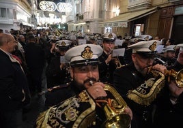 La banda Rosario de Cádiz pondrá el broche de inicio a una campaña de Navidad en la que el Ayuntamiento «se ha volcado»