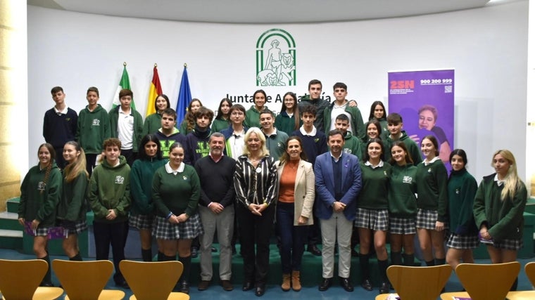 Cádiz recuerda y homenajea a las víctimas en el Día Internacional para la Eliminación de la Violencia contra las Mujeres