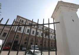 Tres millones de euros para restaurar la fachada del edificio Valcárcel de Cádiz