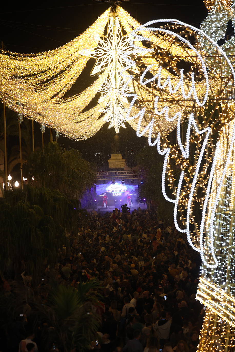 Fotos: Así ha sido la inauguración de Navidad 2024 en Cádiz