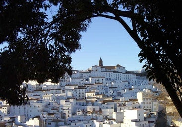 Este es el pequeño pueblo 'mágico' de Cádiz donde se crio Alejandro Sanz: perfecto para una escapada rural en otoño