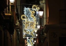 Vídeo: Cádiz recupera la luz en Navidad