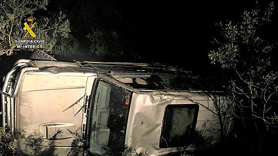 Caza furtiva en Cádiz: tres detenidos, pillados 'in fraganti' con dos jabalíes en el maletero del coche