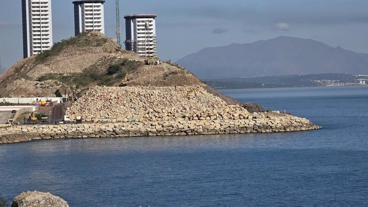 Duras críticas de los ecologistas al silencio español sobre los rellenos de Gibraltar