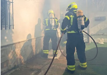 Un brasero, el origen del incendio de Chiclana