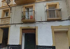 Derrumbe de un techo en la Calle Sopranis 19 en Cádiz