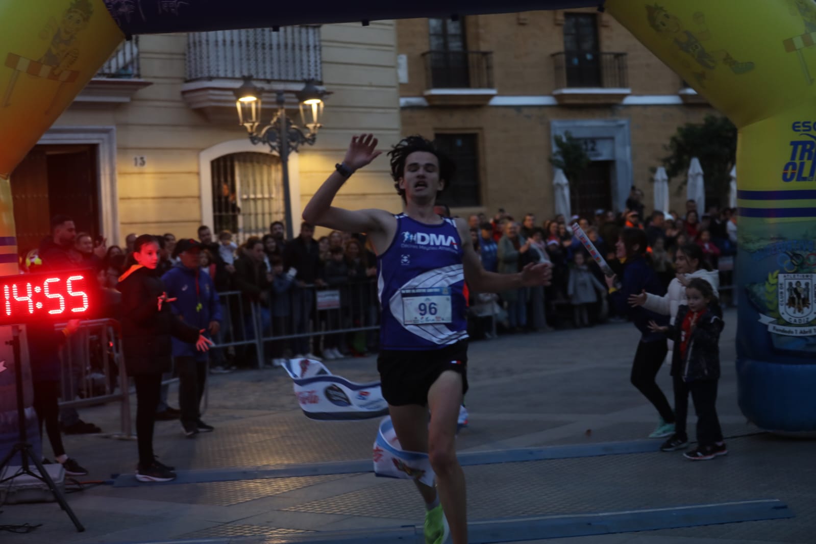 Fotos: Búscate en la VII San Silvestre gaditana 2024