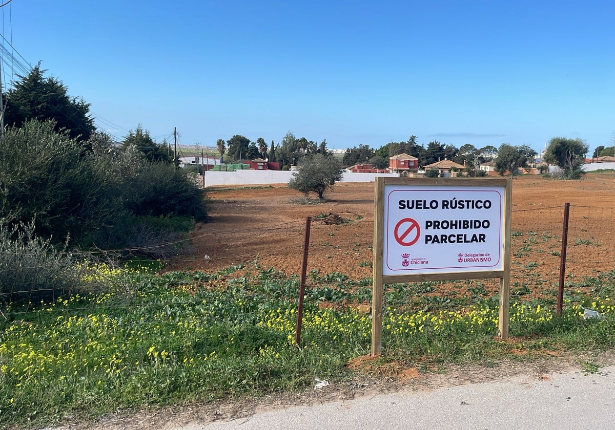 Chiclana lucha contra las parcelaciones ilegales